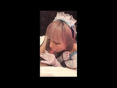 ❤️ 日本偶像[mayuka]，法国女仆装，第一部分，口交和用乳液打飞机 ❤❌ Porno vk
